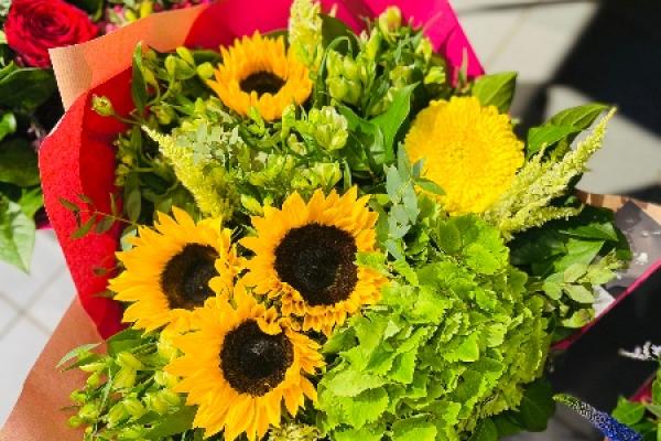 Bouquet de saison  tournesol  nivelles 
